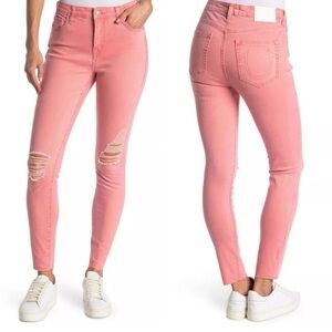 🆕 TRUE RELIGION Halle Midrise Super Skinny Paloma with Destroy Jeans